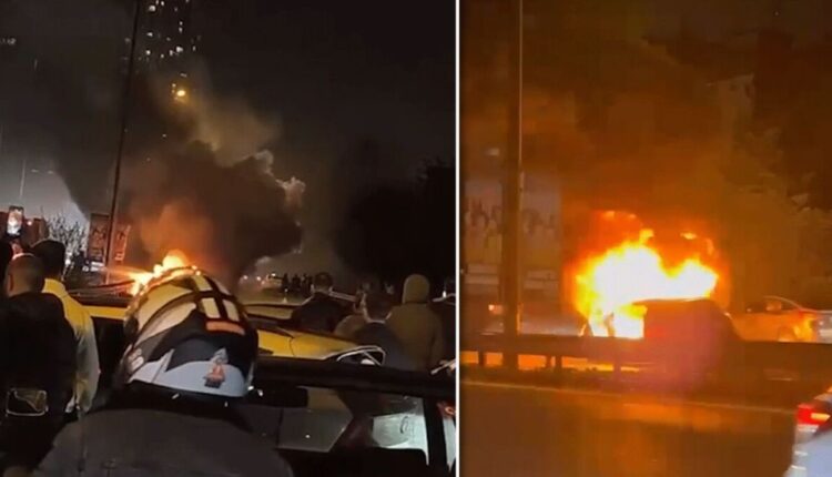 اندلاع حريق على جسر شهداء 15 تموز في إسطنبول