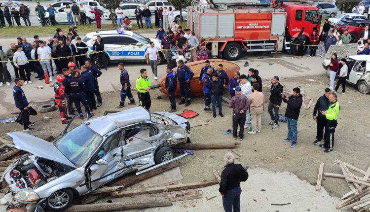 قتلى وجرحى في حادث مروع بموغلا التركية يوم العيد