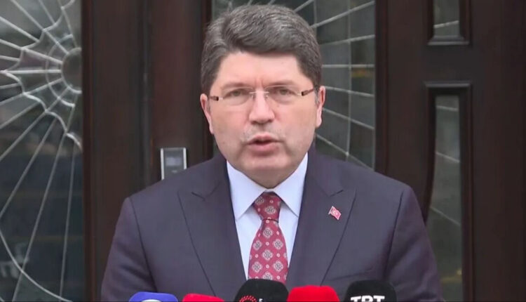 وزير العدل التركي يكشف تفاصيل جديدة حول حملة الاعتقالات الكبرى