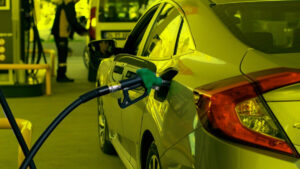 تراجُع حاد في أسعار الوقود يليه زيادة مفاجئة: ماذا يحدث في تركيا؟