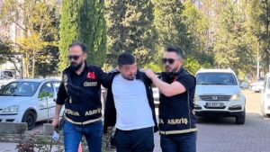 جريمة وحشية في أنطاليا: شاب يزعم تعرضه للتحرش ويطلق النار على صديقه في رأسه