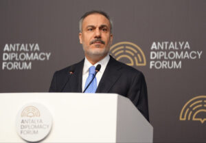 فيدان: أردوغان يعتزم زيارة دمشق.. ولقاء مرتقب مع ترامب