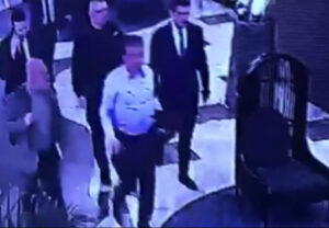 كاميرات معطّلة، حقائب مجهولة، وأسماء ثقيلة.. إمام أوغلو في ورطة جديدة