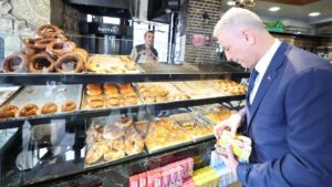 وزير التجارة التركي يدعو المواطنين للتسوق في مواجهة دعوات المقاطعة