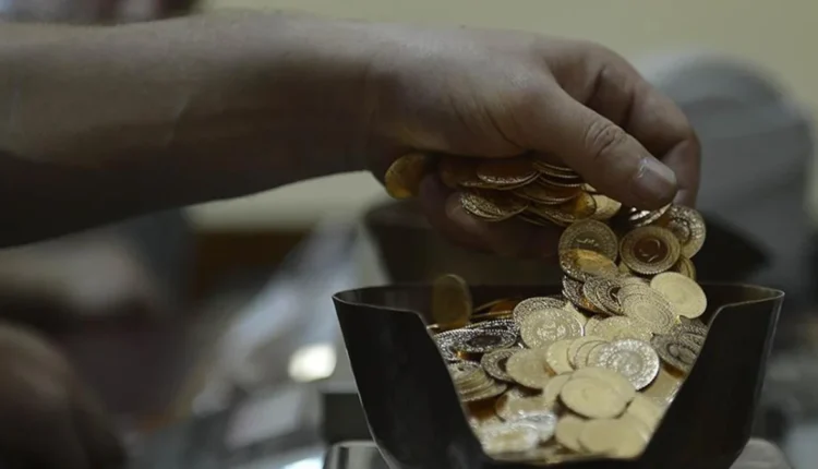 أسعار الذهب تتراجع في نهاية الأسبوع.. كم بلغ سعر أونصة وغرام الذهب؟ إليكم آخر المستجدات