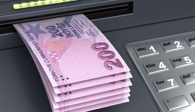 بنك دولي كبير يعتمد الليرة التركية والريال القطري في تحويلاته العالمية