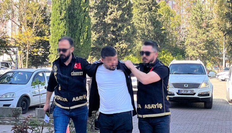 جريمة وحشية في أنطاليا: شاب يزعم تعرضه للتحرش ويطلق النار على صديقه في رأسه