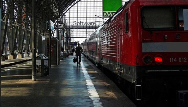 فرصة لا تُفوت: 36 ألف شاب مقيم في تركيا سيحصلون على تذاكر مجانية للسفر الى أوروبا