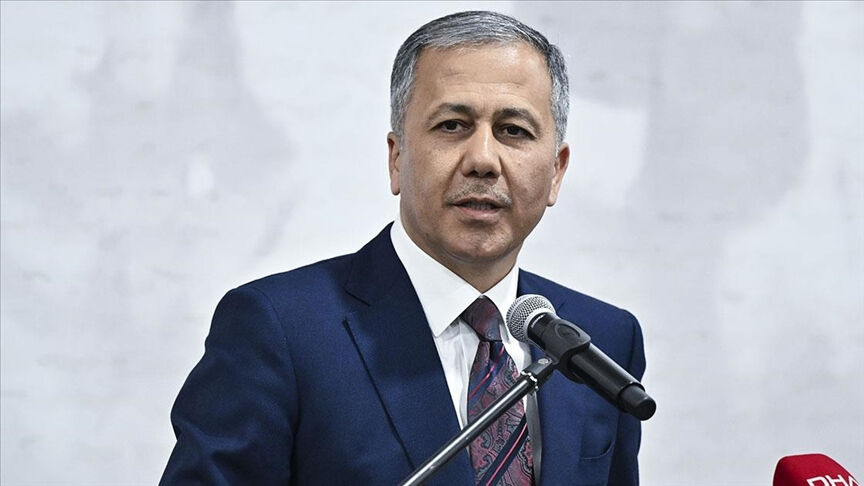 وزير الداخلية التركي يكشف عن تفاصيل العودة الطوعية للسوريين