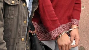 السجن 19 عامًا لامرأة قتلت زوجها أثناء نومه في قيصري