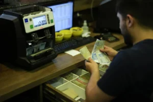 لماذا ترفضك البنوك؟ خبير تركي يكشف أسرار المصداقية والوصول إلى الائتمان