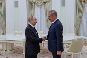 ماذا جاء في لقاء هاكان فيدان وبوتين؟