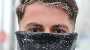 مدينة تركية تسجل حرارة قطبية في نيسان.. وأخرى تلامس الـ35