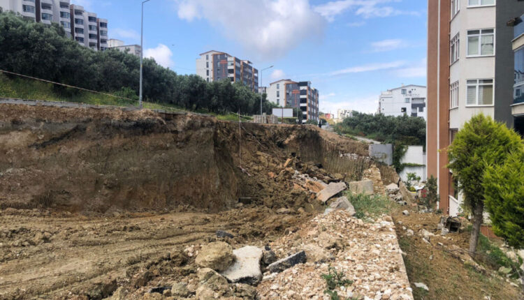 استيقظوا مذعورين من زلزال محتمل في بورصة! صوت قوي هزّهم وعندما نظروا من النافذة اكتشفوا الحقيقة... 1