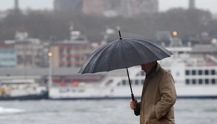 تركيا تحت تأثير جبهة هوائية باردة... وتحذيرات من أمطار شديدة وانخفاض الرؤية