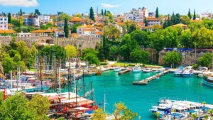 تركيا تسجل رقمًا قياسيًا في عدد السياح الأجانب خلال أبريل