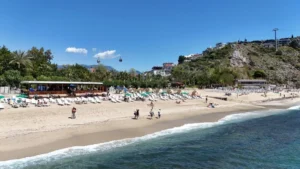 حادثة غريبة في ولاية أنطاليا التركية "صور"