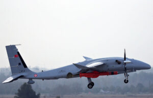 في ظل نيران الشرق الأوسط.. تركيا تختبر سلاحها الذكي الجديد!