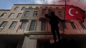 وزارة الدفاع التركية تكشف وضع قواتها في ظل الهجمات الإيرانية على القواعد الأمريكية