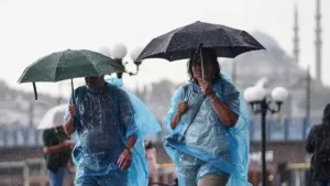 أمطار غزيرة وعواصف تضرب إسطنبول ومناطق واسعة هذا الأسبوع