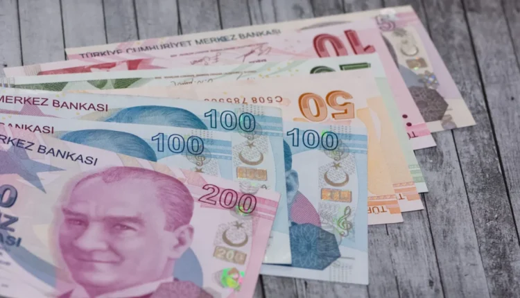 80 ألف ليرة، سكن وطعام.. ومع ذلك لا أحد يرغب في هذا العمل