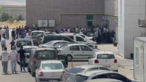 وفاة عاملين بعد تسرب غاز سام في منطقة صناعية بأنقرة.. إليك التفاصيل