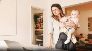 إجازة الأمومة في تركيا تعود إلى الواجهة: هل تمتد إلى عام كامل؟