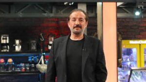 ورق عنب بأسعار خيالية.. 4 لفائف فقط تُشعل الجدل في مطعم تركي!