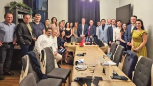 “عار علينا جميعًا”.. سفير الاتحاد الأوروبي ينتقد تأخر تأشيرات الأتراك