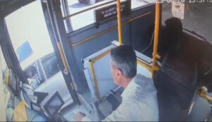 حادثة صادمة في غازي عنتاب تهز النقل العام