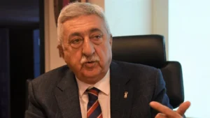 مسؤول تركي يحث الأطفال على تعلم المهن اليدوية قبل فوات الأوان