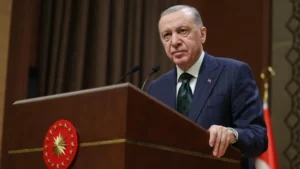 أردوغان يقترح قمة سلام كبرى في إسطنبول