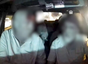 اعتدى على سائق تاكسي أثناء القيادة في إزمير!.. والسبب لا يقل فضيحة عن الحادث نفسه