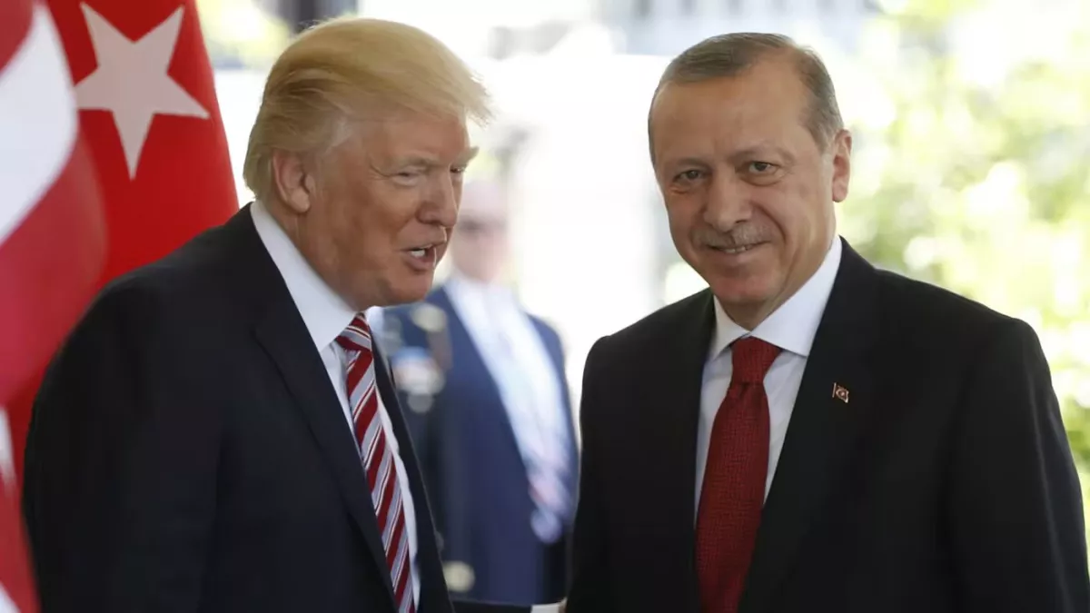 أردوغان و ترامب يناقشان هاتفياً التوترات بين إسرائيل وإيران