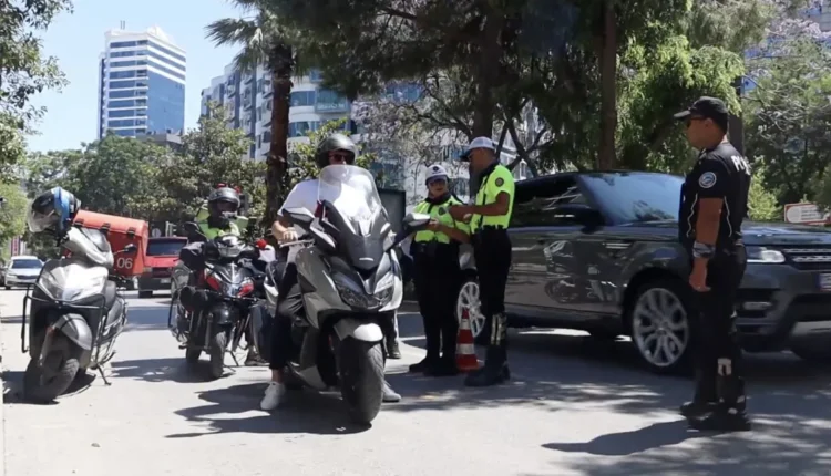 الداخلية التركية تكشف عن حصيلة التفتيشات المرورية خلال 6 أشهر.. ملايين المخالفات