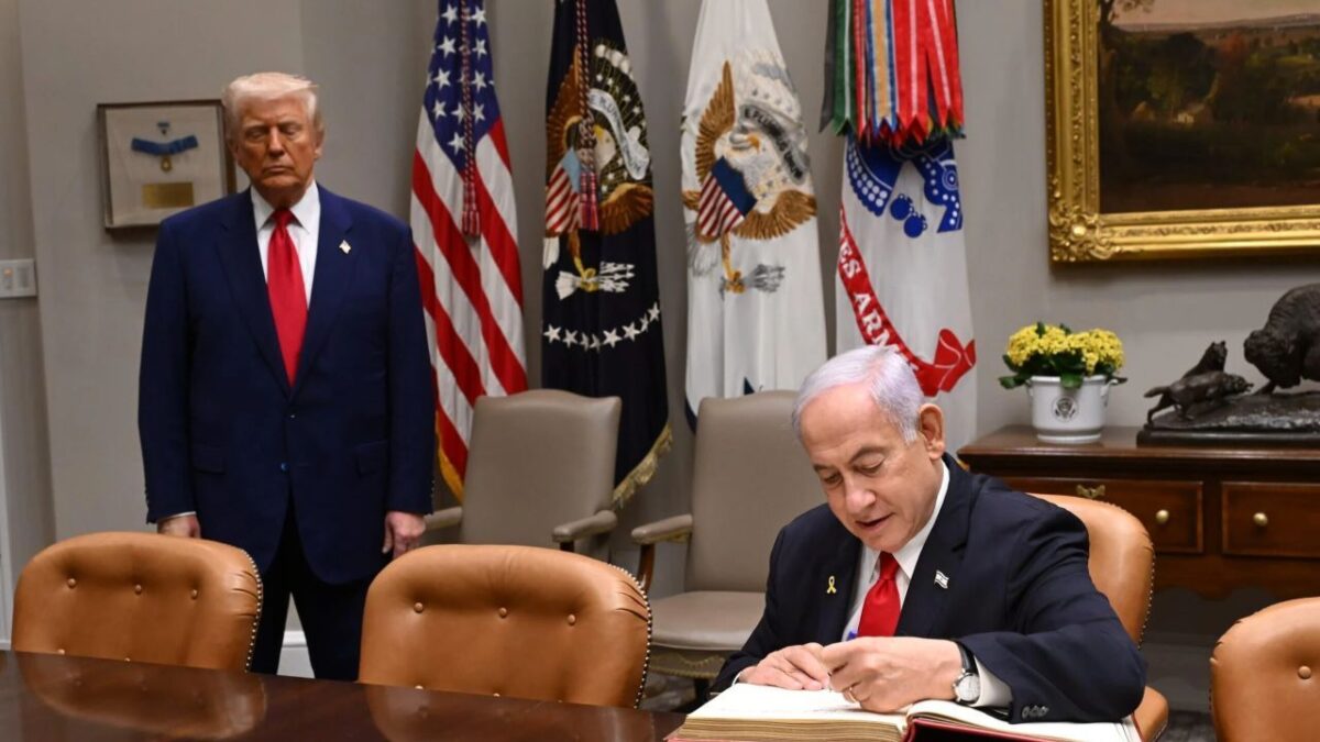 ترامب عارض في البداية ثم استسلم: هكذا نجح نتنياهو في إقناعه