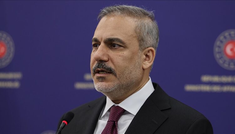 هاكان فيدان يتحرك.. اتصالات عاجلة مع وزيري خارجية العراق والأردن بشأن هجمات إيران