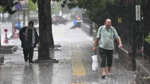 تحذير من أمطار رعدية وعواصف محلية في هذه المدن التركية اليوم