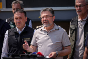 تركيا تواجه “عدو لا يكل”