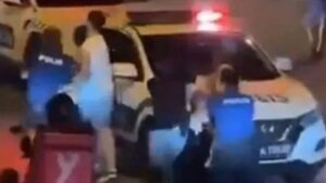 هل اعتُقلوا بسبب الموسيقى الكردية؟.. شرطة إسطنبول تكشف الرواية الرسمية