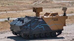 تركيا تكشف عن سلاح ليزري فتاك ومركبة هجينة صامتة