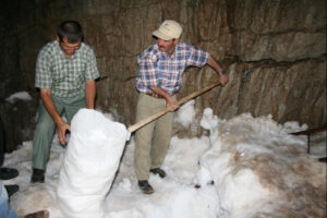 ثلاجات تحت الأرض بلا كهرباء!.. سر حفرة تبريد عمرها قرون في جبال أنطاليا 7