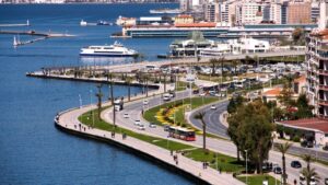 إزمير تواجه أزمة مياه خانقة.. تقنين وانقطاعات ليلية في 11 قضاء