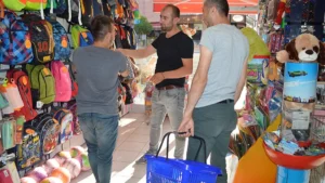 ارتفاع أسعار مستلزمات المدارس مع اقتراب العام الدراسي الجديد في تركيا