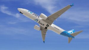 شركة AJet تحظر استخدام أجهزة الشحن المحمولة على متن الطائرات