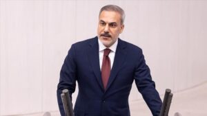 فيدان: الرئيس أردوغان وافق على إلقاء مساعدات لغزة جوا رغم المخاطر