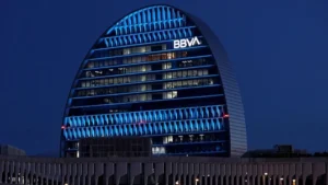 BBVA: خفض الفائدة بدأ ينعكس إيجاباً على البنوك التركية