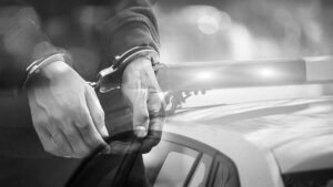 مداهمات ضخمة في إسطنبول ضد العصابات! 29 معتقلًا وأسلحة مضبوطة