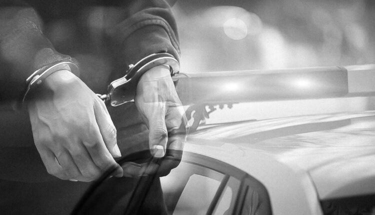 مداهمات ضخمة في إسطنبول ضد العصابات! 29 معتقلًا وأسلحة مضبوطة