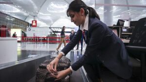 الخطوط الجوية التركية تحظر نقل الحقائب الذكية